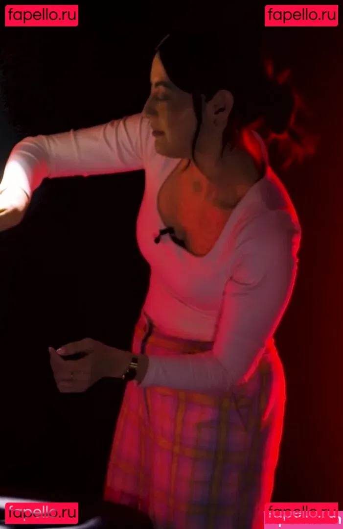 Jane Douglas Onlyfans Photo Gallery 