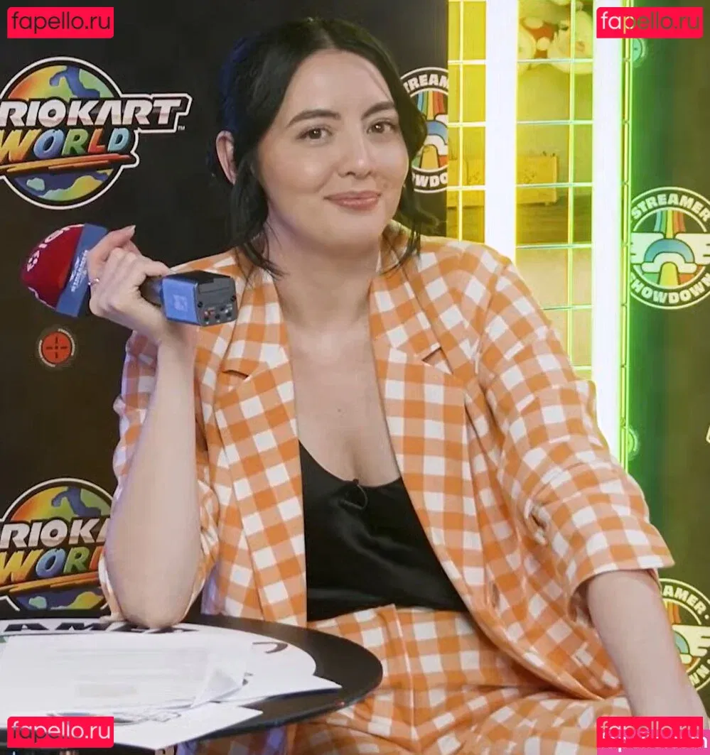 Jane Douglas Onlyfans Photo Gallery 