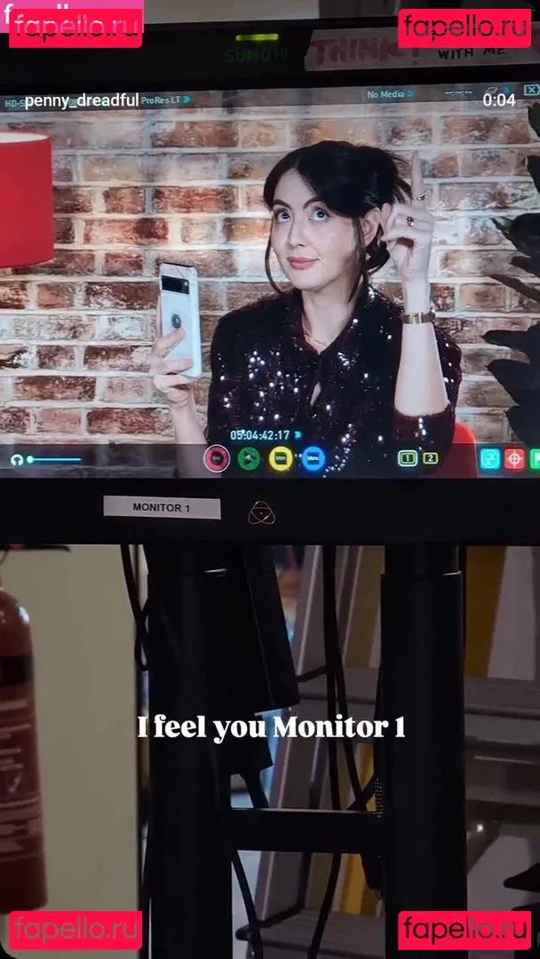 Jane Douglas Onlyfans Photo Gallery 