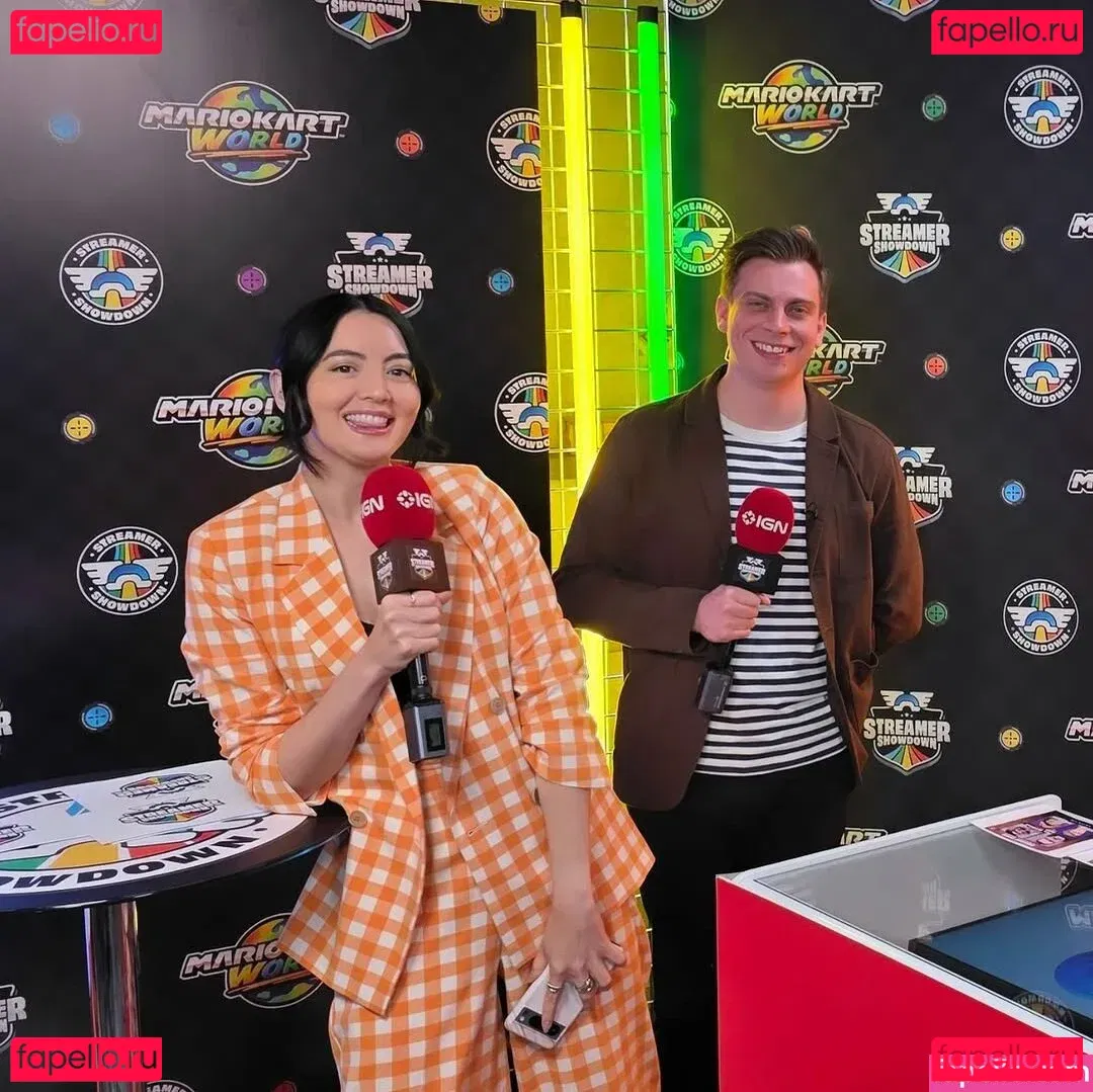 Jane Douglas Onlyfans Photo Gallery 