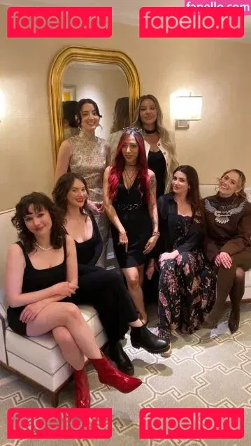 Jane Douglas Onlyfans Photo Gallery 