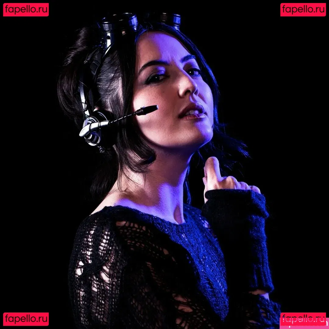 Jane Douglas Onlyfans Photo Gallery 