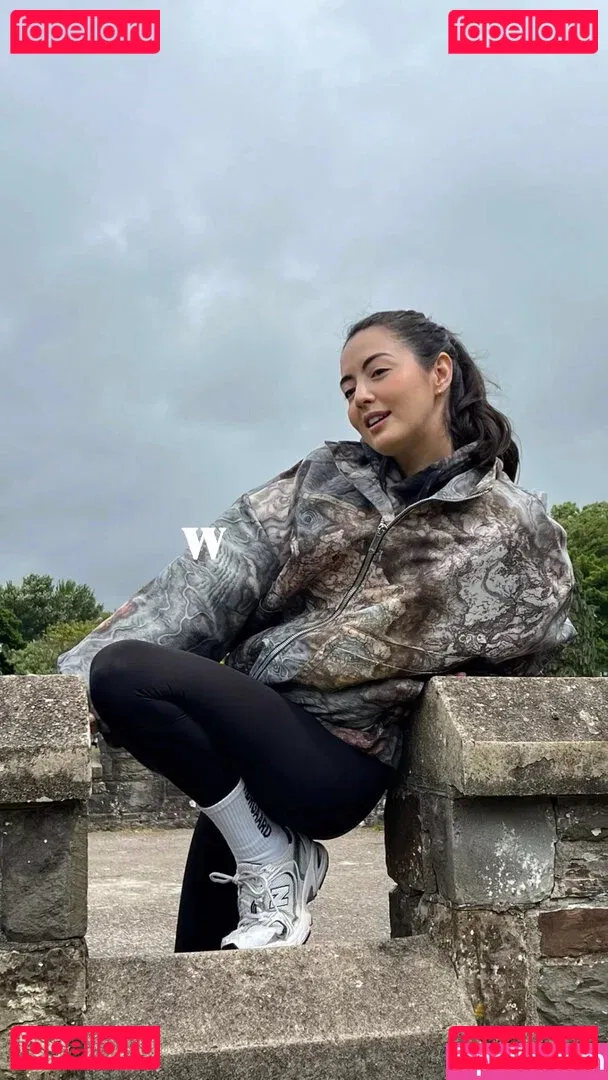 Jane Douglas Onlyfans Photo Gallery 