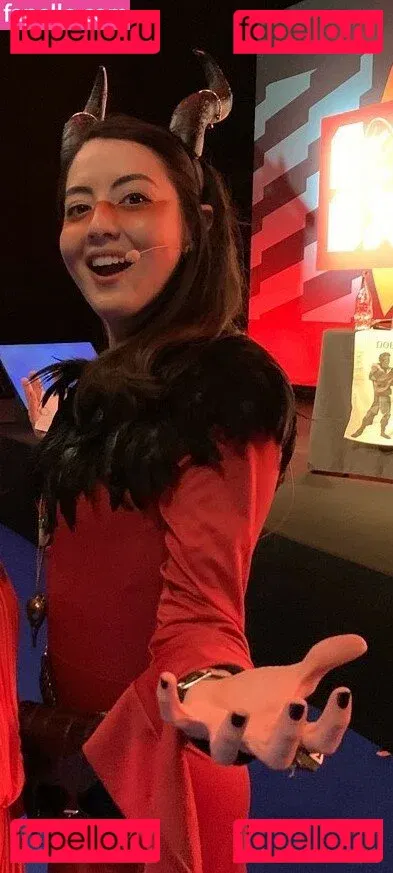 Jane Douglas Onlyfans Photo Gallery 