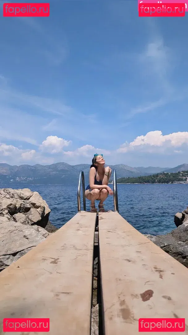 Jane Douglas Onlyfans Photo Gallery 