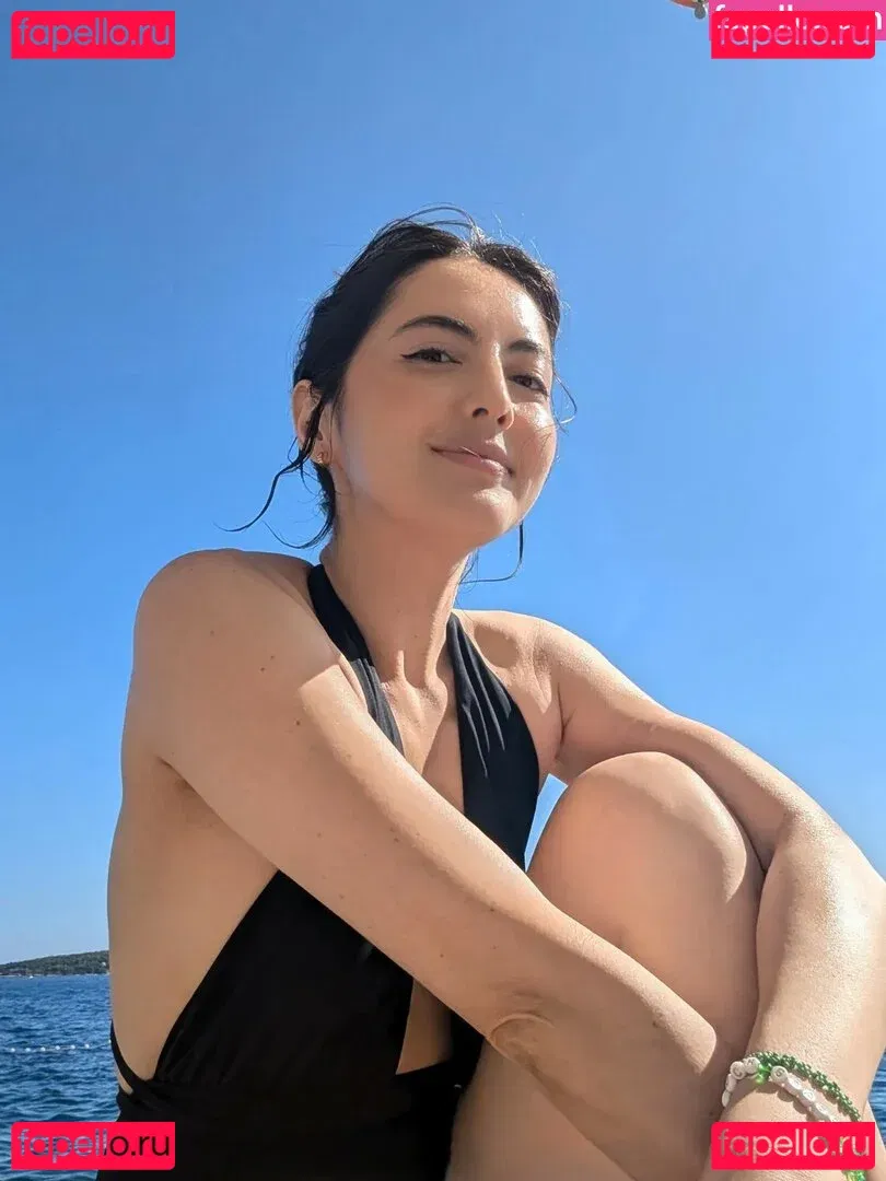 Jane Douglas Onlyfans Photo Gallery 