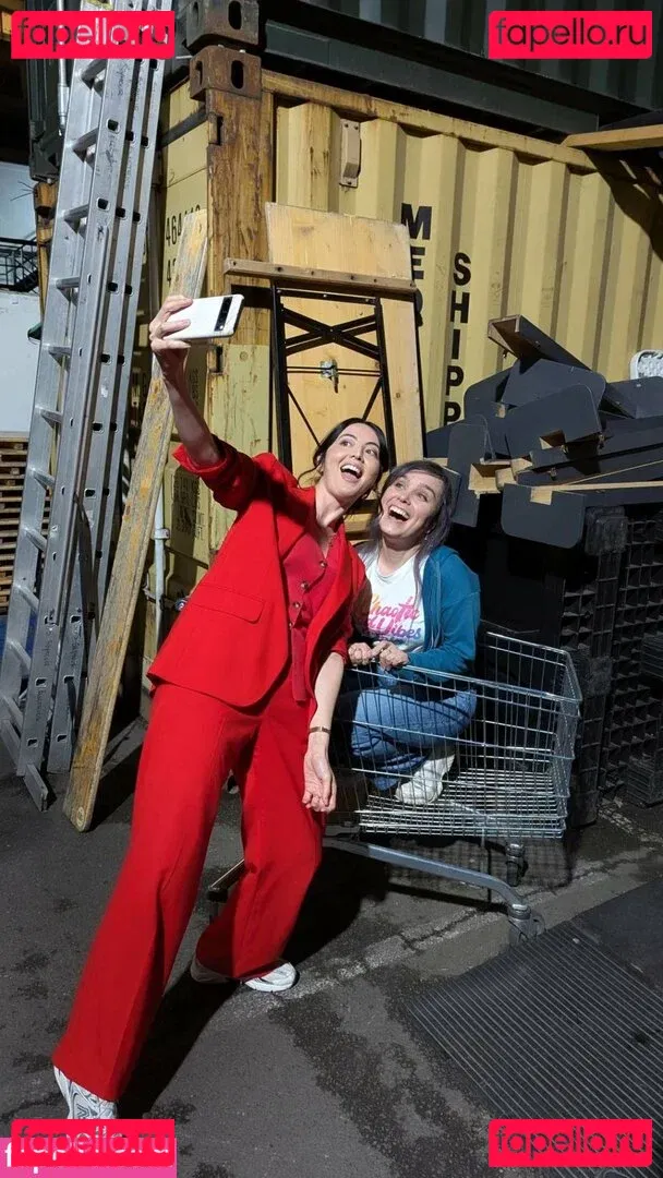 Jane Douglas Onlyfans Photo Gallery 