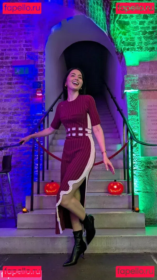 Jane Douglas Onlyfans Photo Gallery 