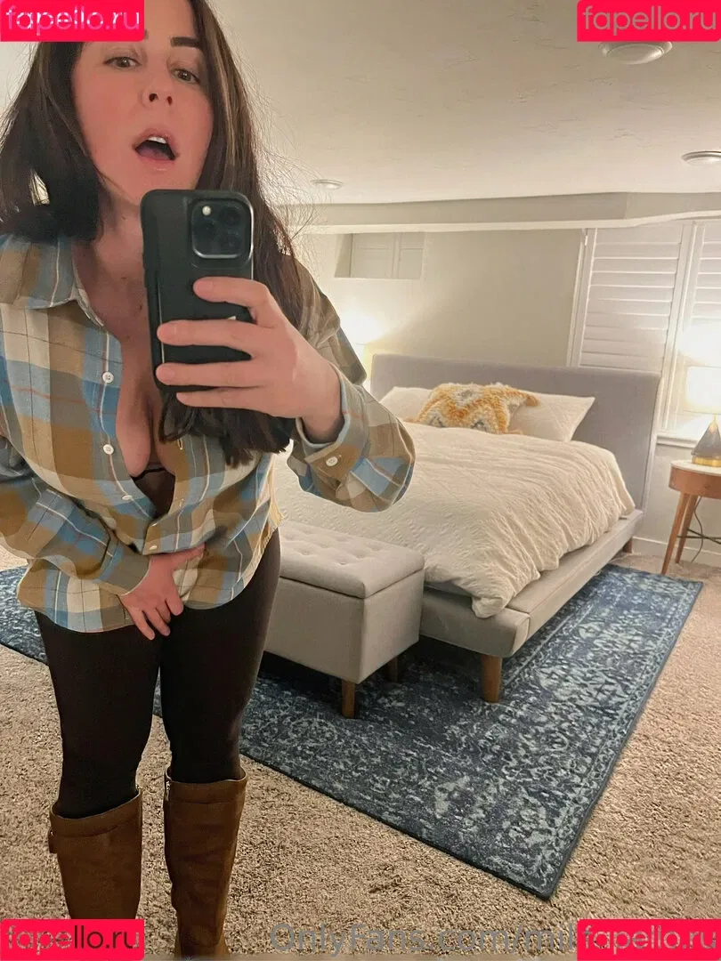 mila_james Onlyfans Photo Gallery 