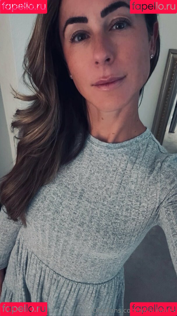 mila_james Onlyfans Photo Gallery 