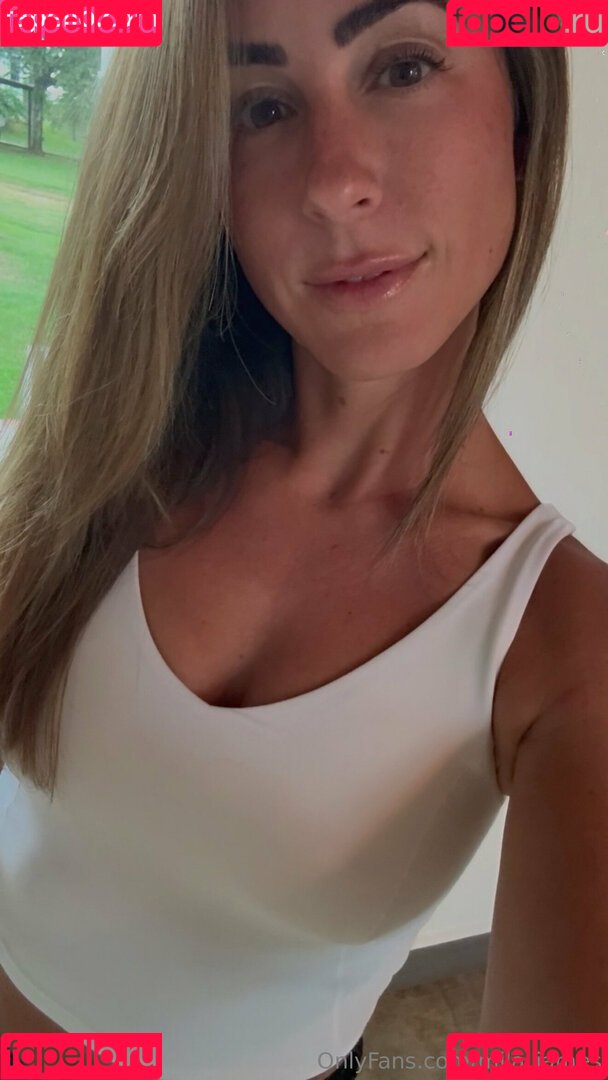 mila_james Onlyfans Photo Gallery 