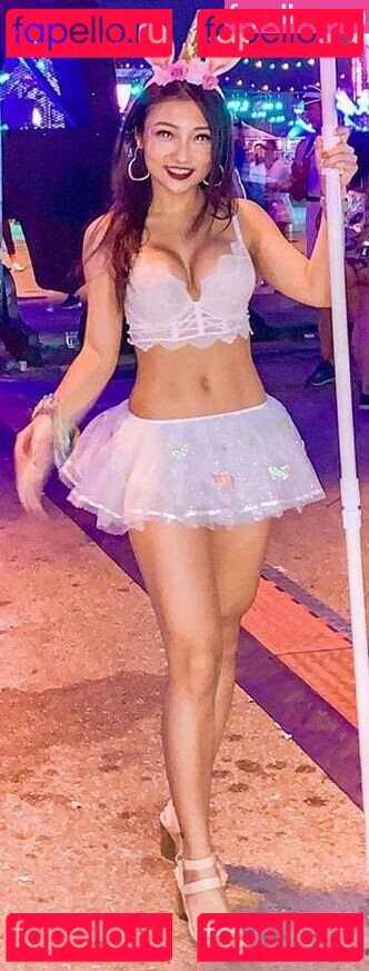 iseetan Nude Onlyfans Photo 32