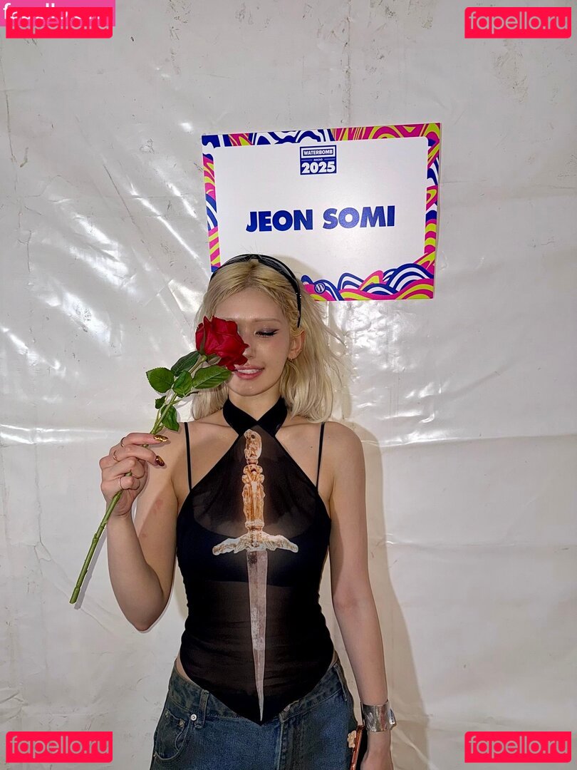 Jeon Somi/ENNIK SOMI Nude Onlyfans Photo 20