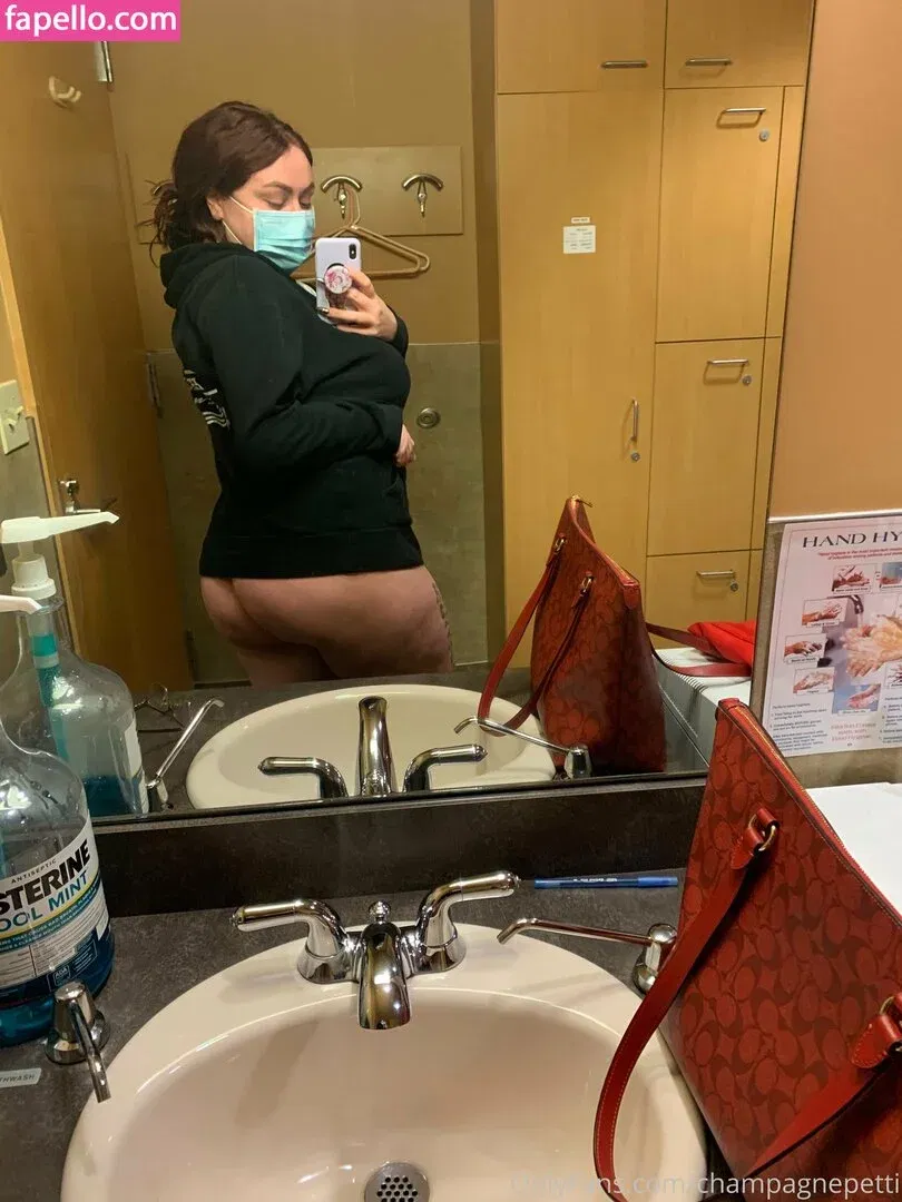 champagnepetti Onlyfans Photo Gallery 