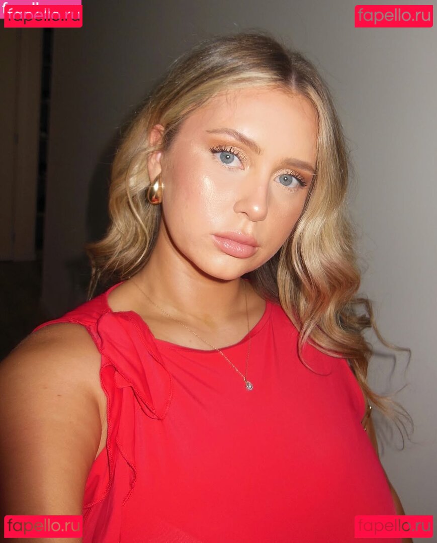 Sacha Ross Nude Onlyfans Photo 26