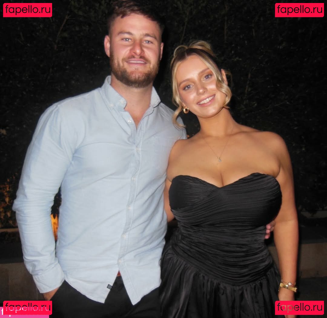 Sacha Ross Nude Onlyfans Photo 14