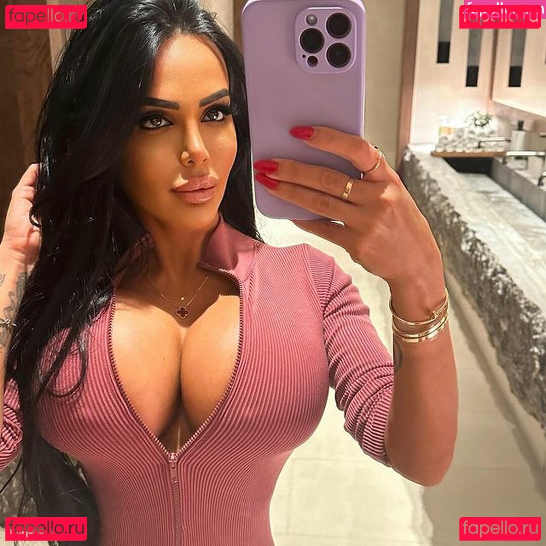 Holly James Nude Onlyfans Photo 14