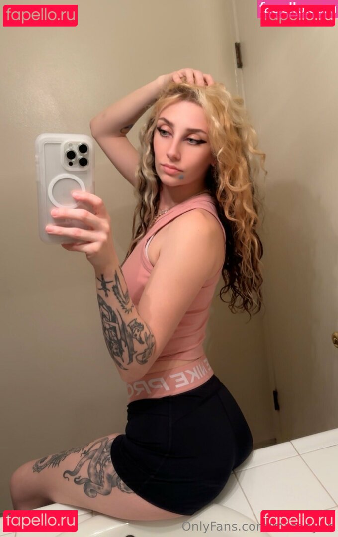 matneybb Nude Onlyfans Photo 111