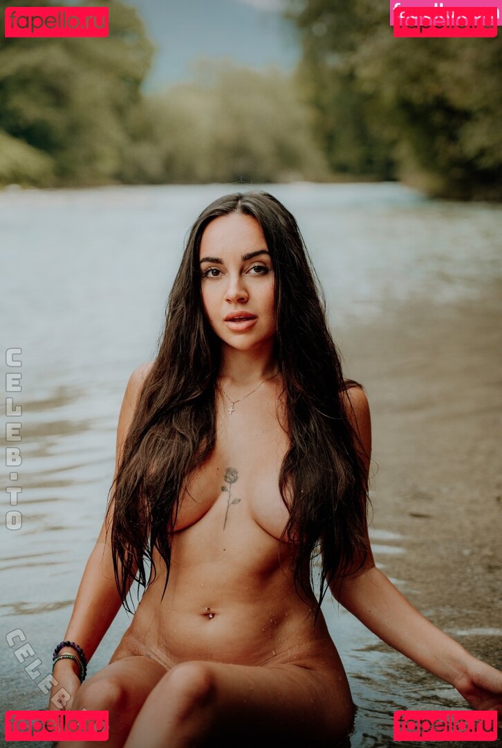 Leni Hilton Nude Onlyfans Photo 6
