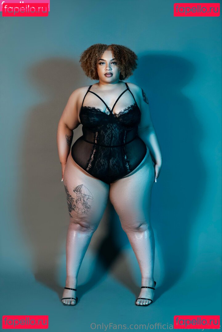 officialhhoneybee Nude Onlyfans Photo 26