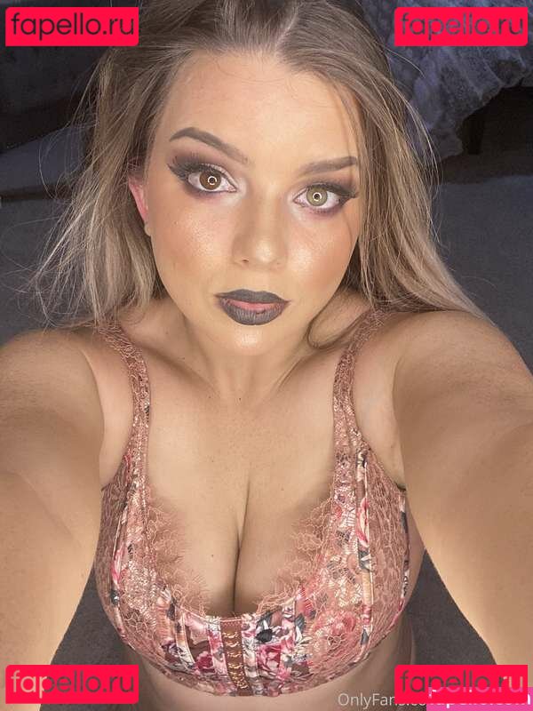 Katie Jones Nude Onlyfans Photo 29