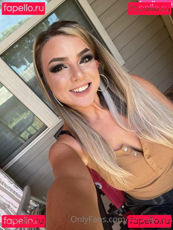 Katie Jones Nude Onlyfans Photo 23