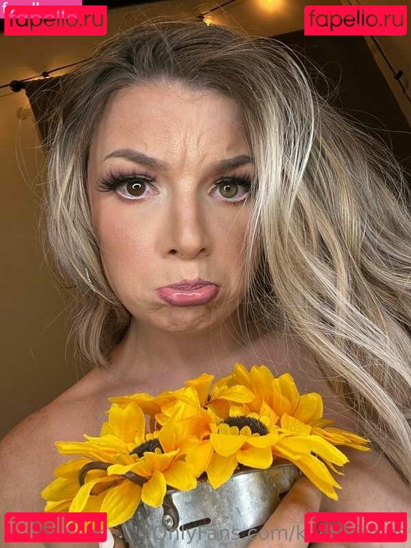 Katie Jones Nude Onlyfans Photo 16