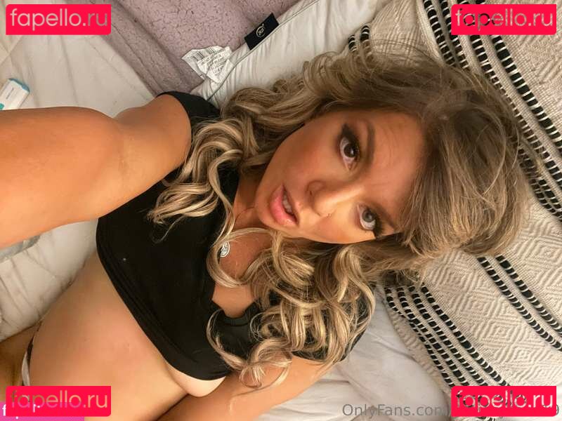 Katie Jones Nude Onlyfans Photo 9