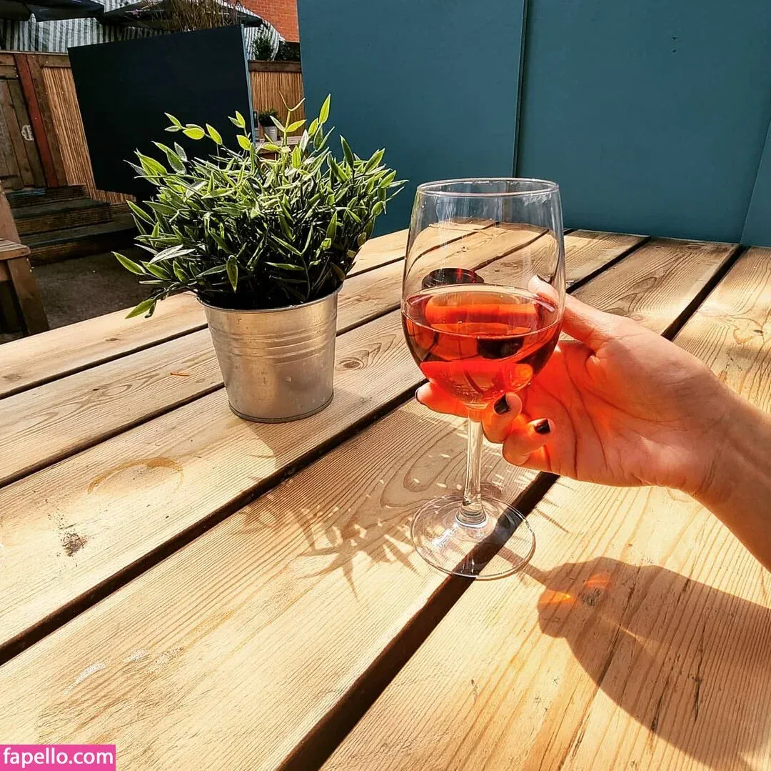 Serena Mann Onlyfans Photo Gallery 