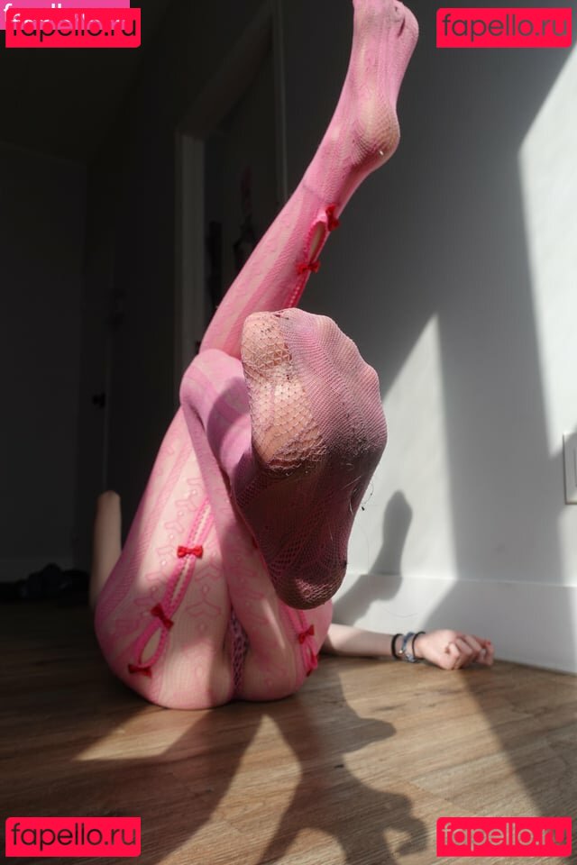 moreloveletters Nude Onlyfans Photo 4