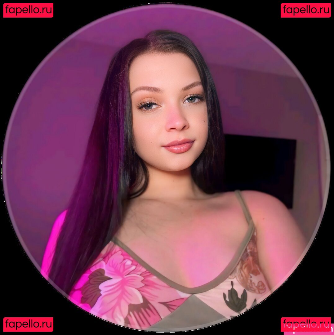 Christa Corriveau Nude Onlyfans Photo 4