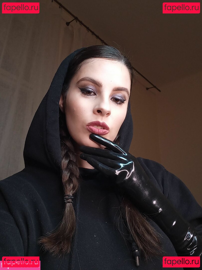 Marketaves Nude Onlyfans Photo 15