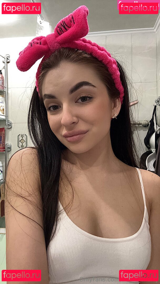anika_cherry Nude Onlyfans Photo 5