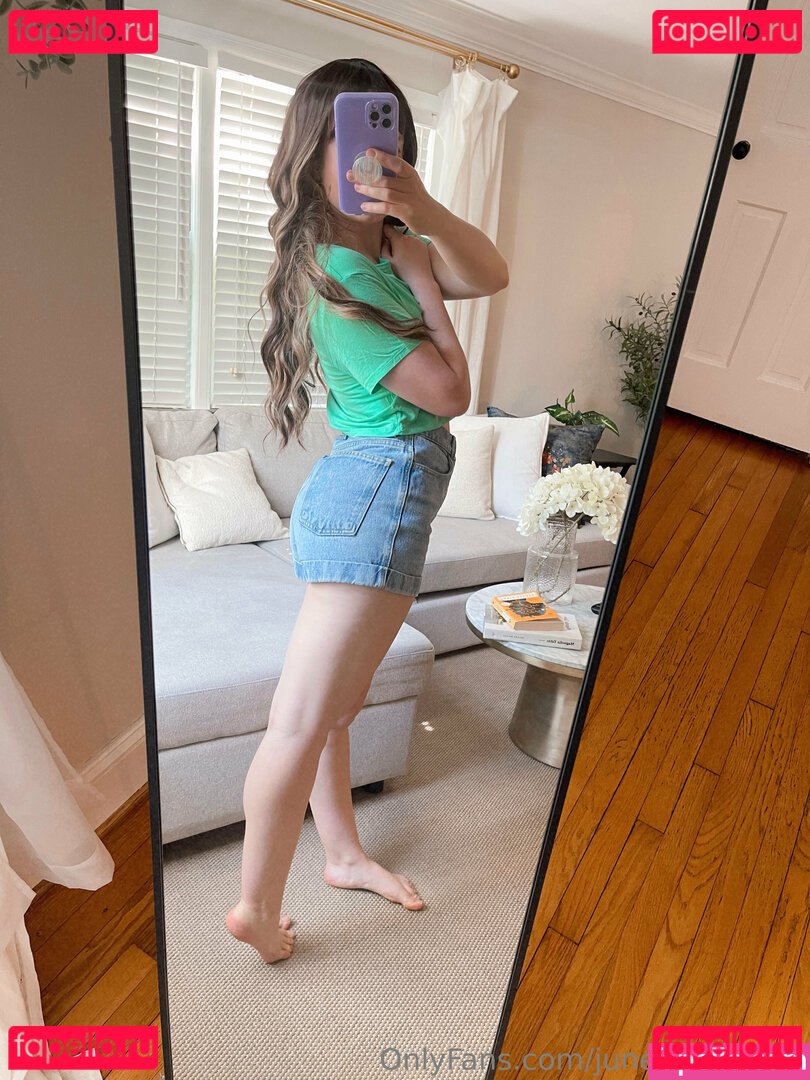 junecassandra Nude Onlyfans Photo 31
