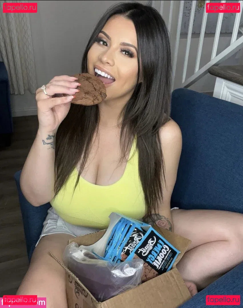 jazzlovescoffee Onlyfans Photo Gallery 