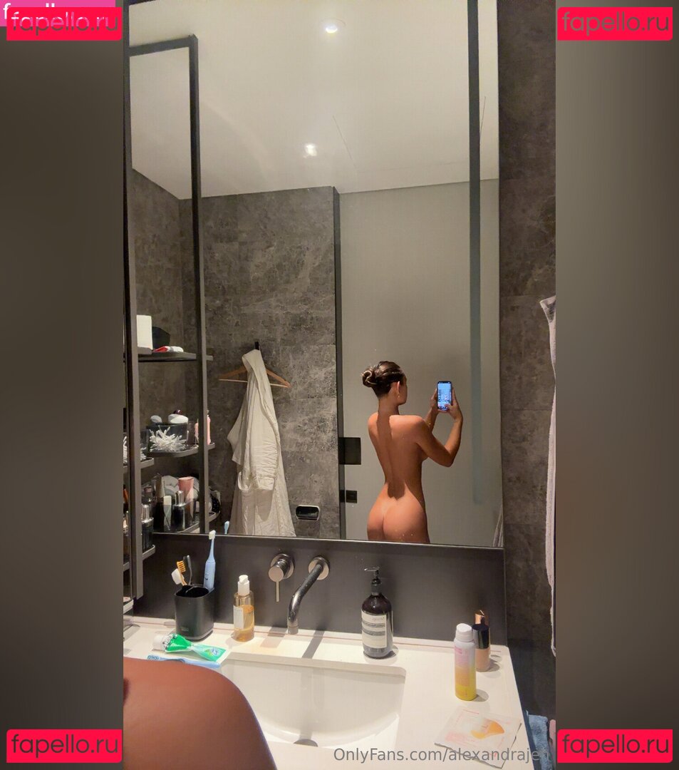 Alexandra Jen Nude Onlyfans Photo 24