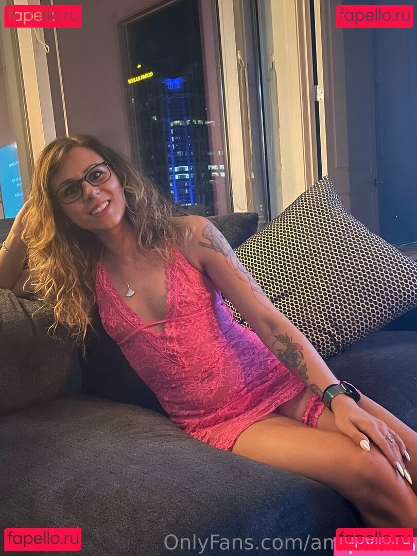 amaze.me Nude Onlyfans Photo 31
