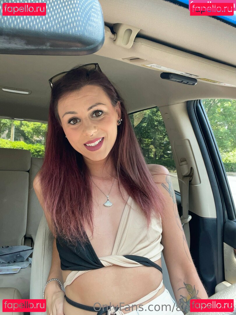amaze.me Nude Onlyfans Photo 24