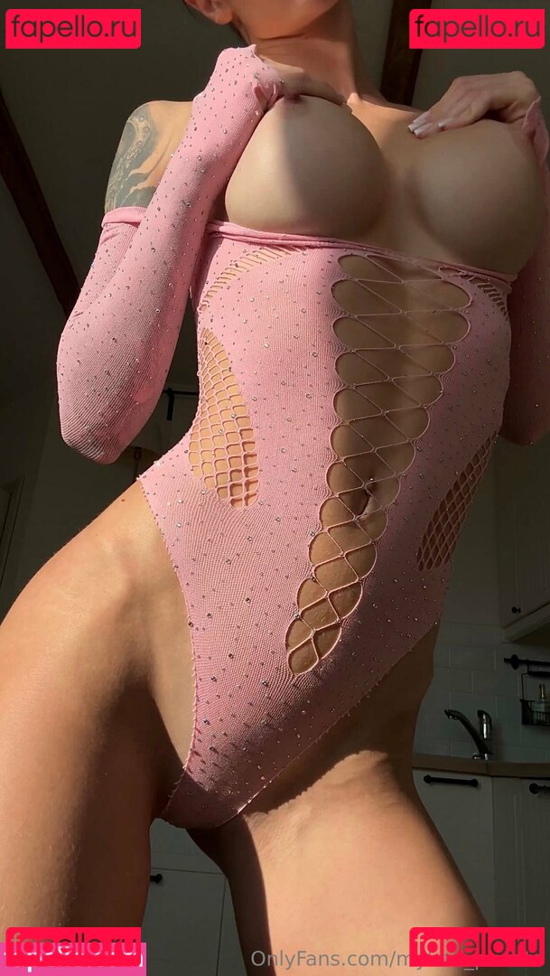 mykari_private Nude Onlyfans Photo 28