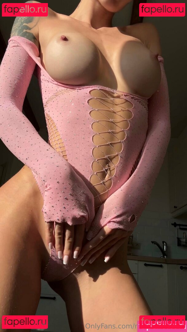 mykari_private Nude Onlyfans Photo 27