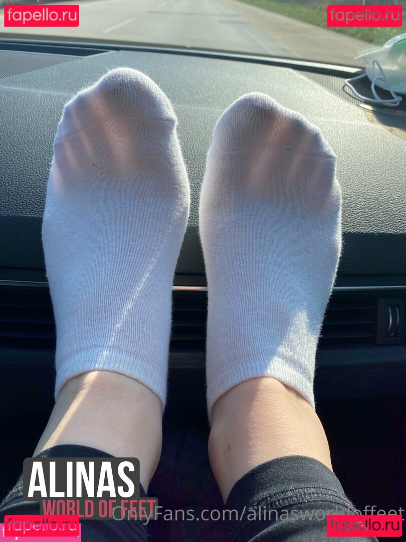 alinasworldoffeet Nude Onlyfans Photo 36