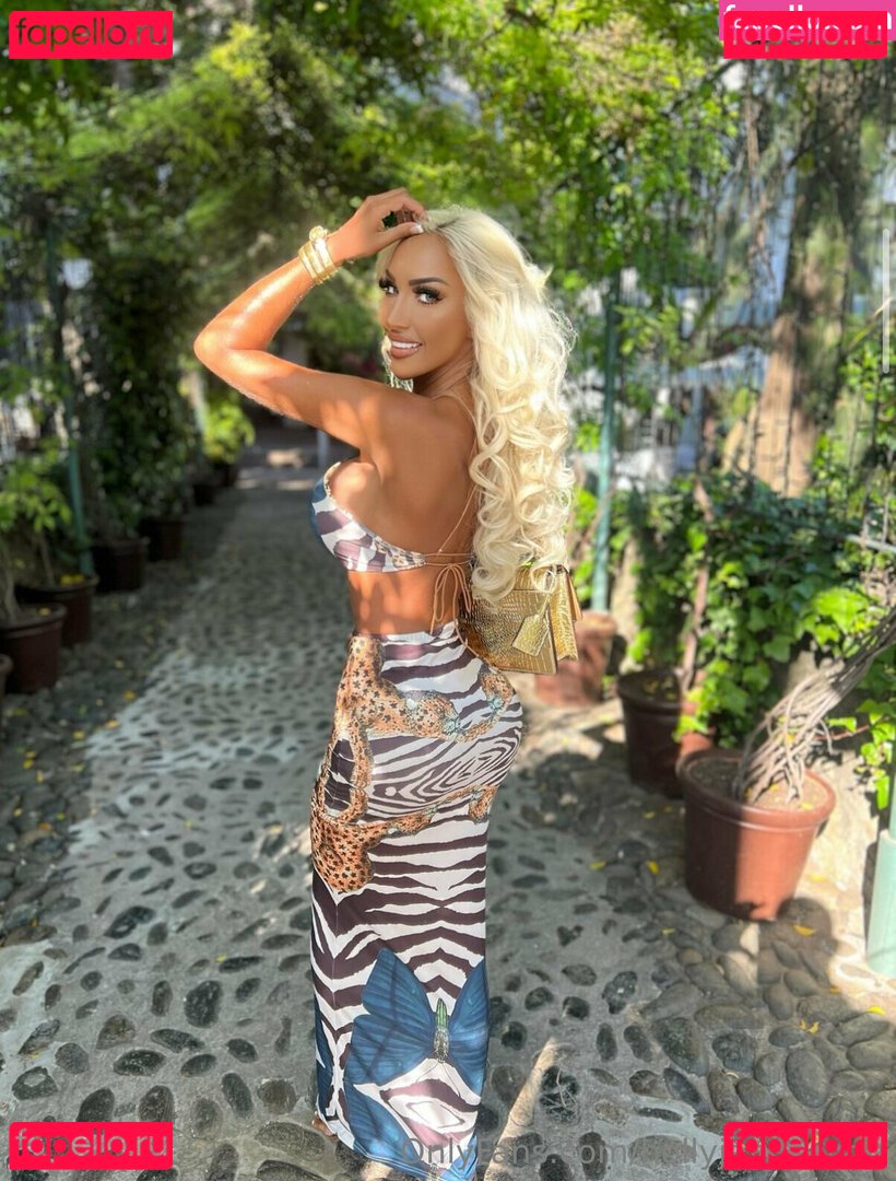 Hollyjaydeacon Nude Onlyfans Photo 12