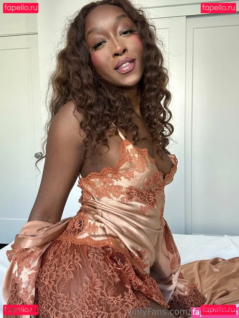 tashablack Onlyfans Photo Gallery 