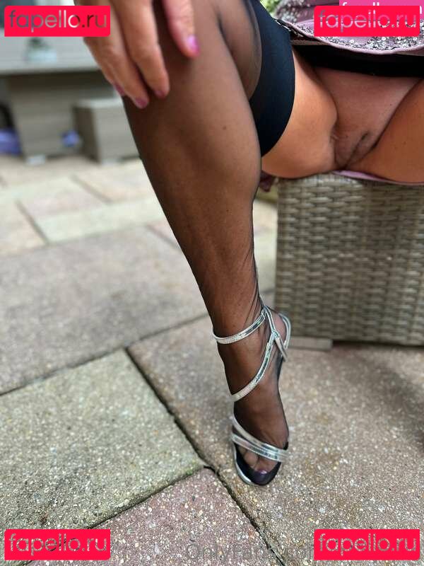 Dolly Bird Nude Onlyfans Photo 18