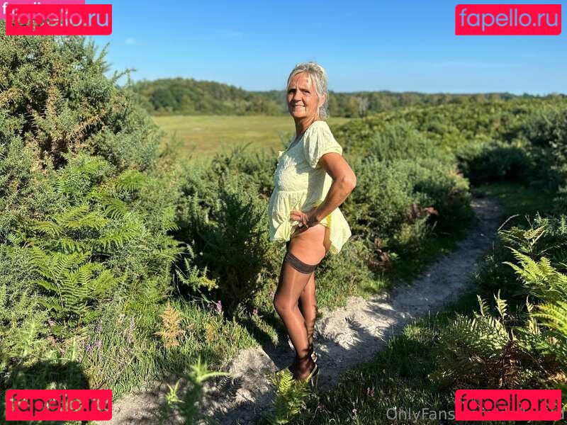 Dolly Bird Nude Onlyfans Photo 16