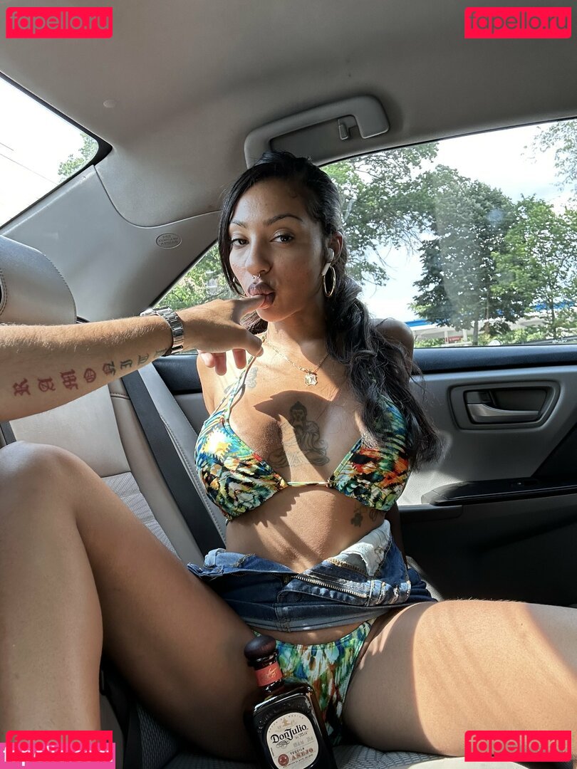 Belladonnas Nude Onlyfans Photo 21