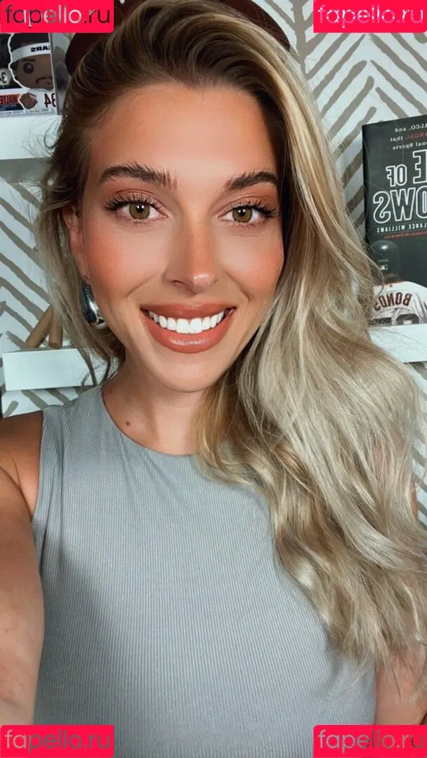 Taylor Mathis Onlyfans Photo Gallery 