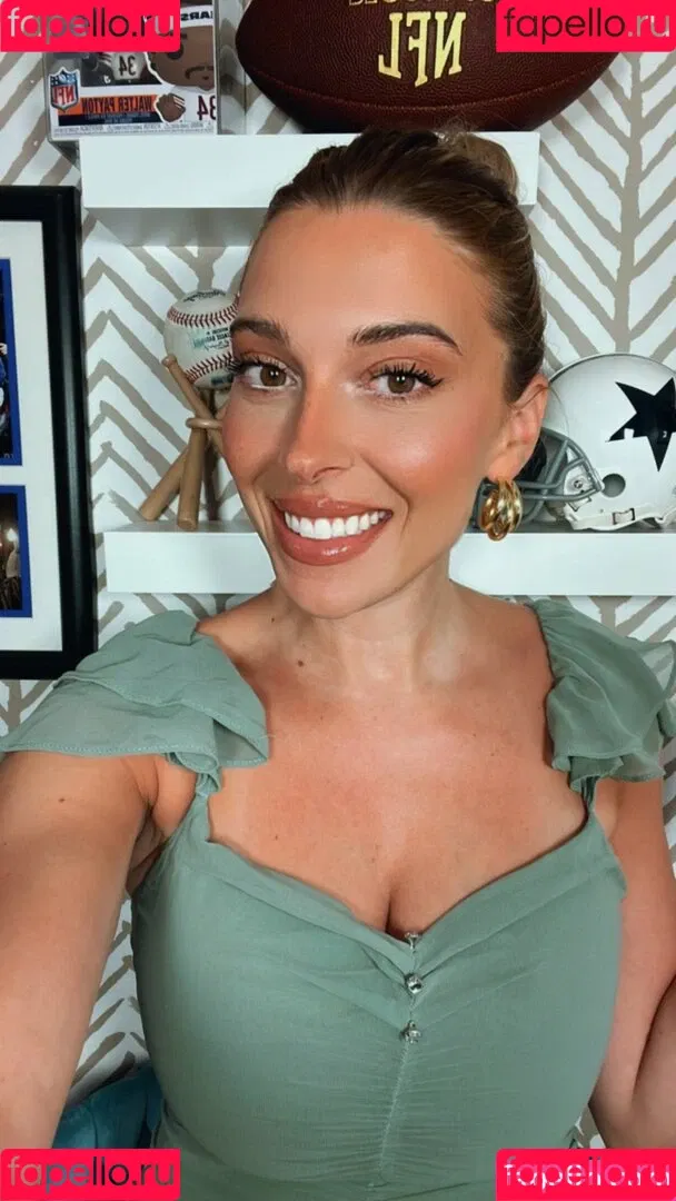 Taylor Mathis Onlyfans Photo Gallery 