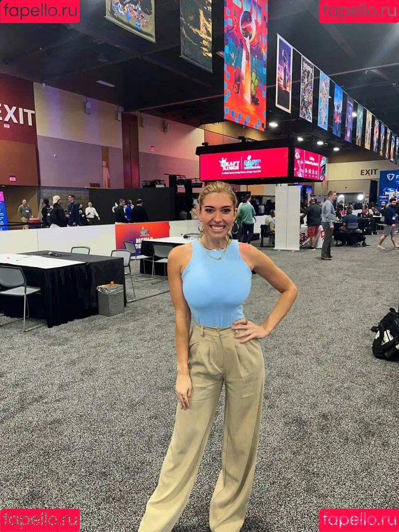 Taylor Mathis Onlyfans Photo Gallery 