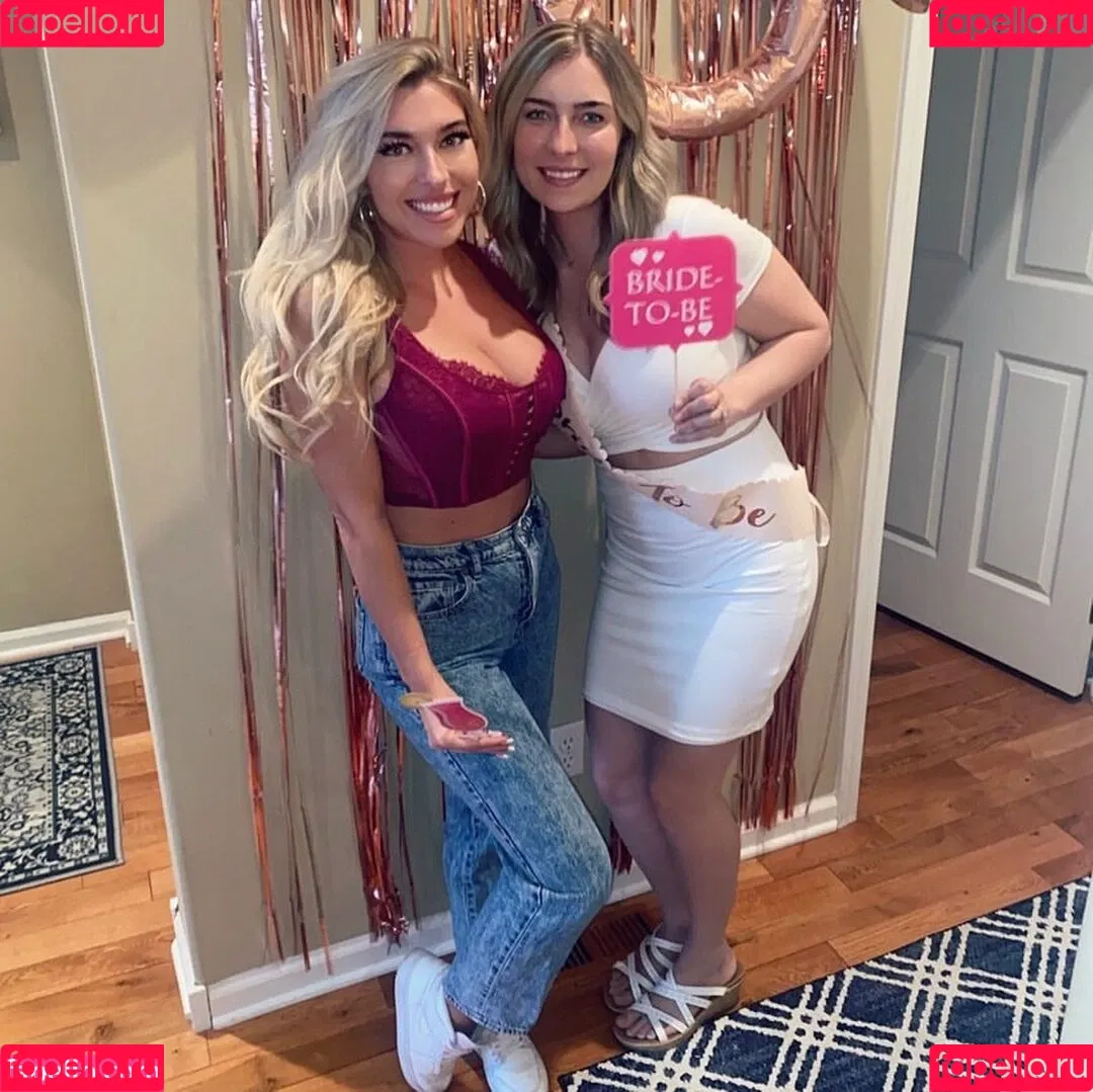 Taylor Mathis Onlyfans Photo Gallery 